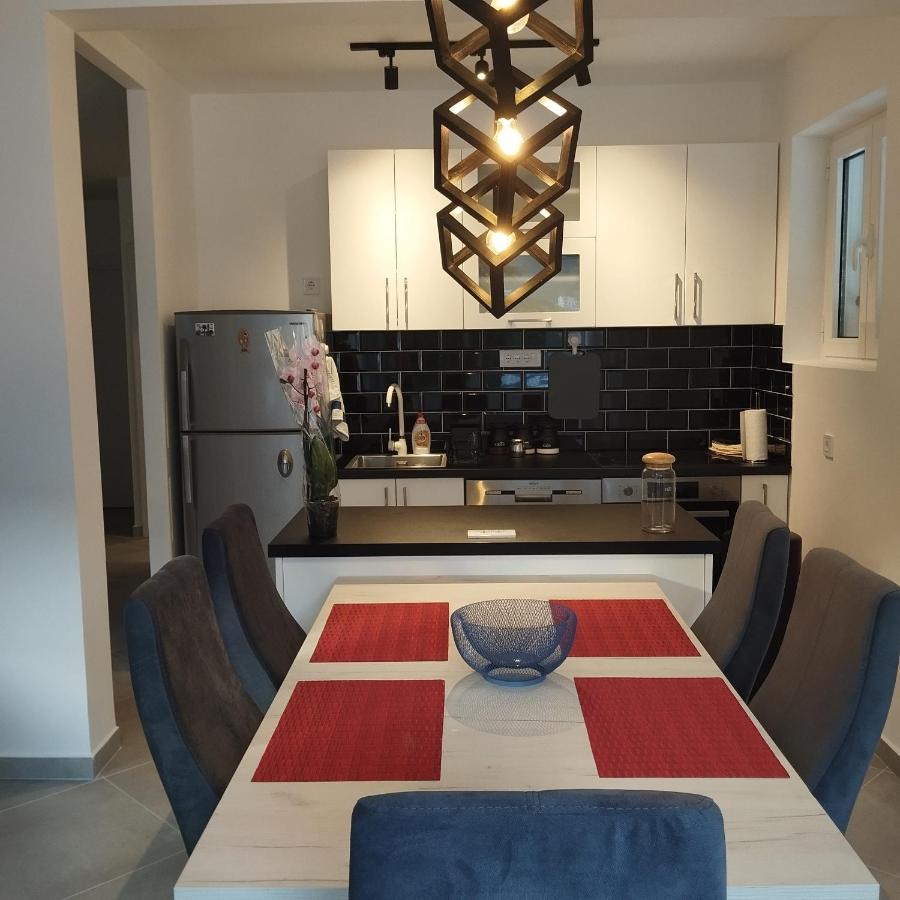 Апартаменты Apartman Lubarda Котор Экстерьер фото